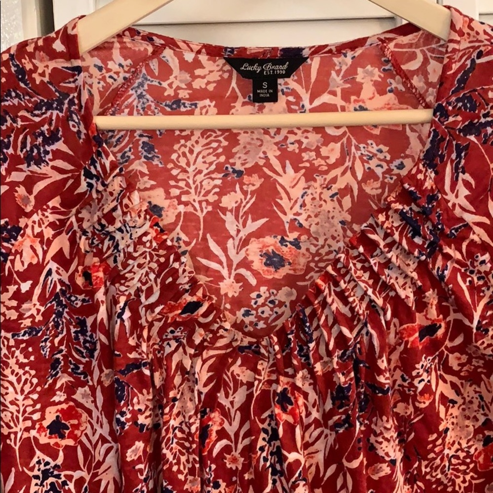 Lucky Brand Top!